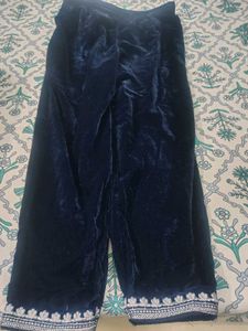 Elegant Embroidered velvet  Kurta set with net dup