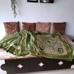 🛍️Green Floral Cotton Saree ⭐⭐⭐⭐⭐