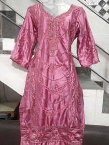 Gorgeous  Pink Silk Kurta Set For Women