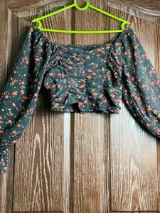 Floral Print Off-Shoulder Crop Top