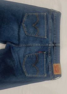 Levi&#39;s Bootcut Jeans