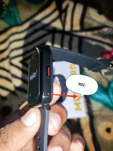 📌Premium Smartwatch Having Top Features Read Des.