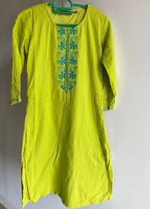 Avaasa Kurta