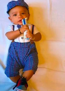 Baby Boy&#39;s Houndstooth Outfit