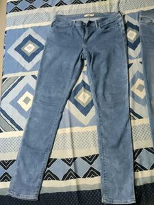 Set Of 2 Jeans