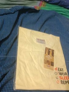 Maxis Graphic T-Shirt - New with Tag