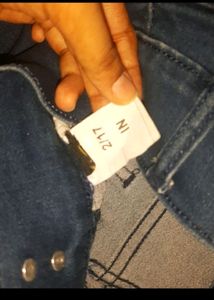 Trendy Denim Shorts (With FREEBIES!)