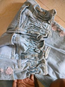 Flower Embroidery Jeans 👖🌺🌸