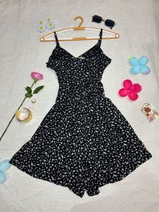 Superdry One Piece Dress With Shorts🖤