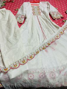 Beautiful Party Wear Suit
