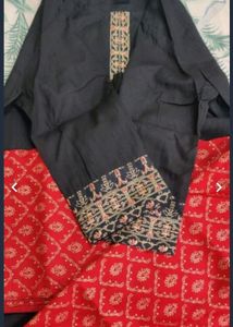Bunai Branded Black Kurta Set With Red Dupatta