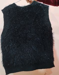 Gorgeous Half Sweater😍
