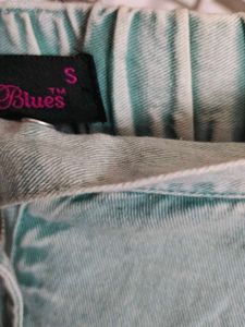 Orchid Blues High Rise Straight Fit Jeans Size S