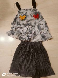 Cute Girls' Floral Outfit