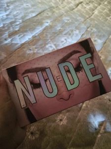 Eye Shadow Plate