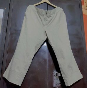 Khaki Color Capri For Girl Or Women 38 Waist