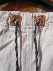 White Pant