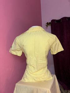 🪐 y2k fitted butter yellow shirt 🪐