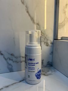 Plum Salicylic Acid Face Wash
