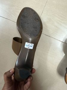 Mochi Sandal 40 No