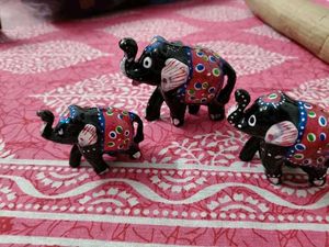 Elephant Showpieces