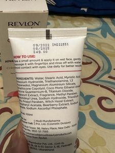 Revlon Touch And Glow Cream Face Wash