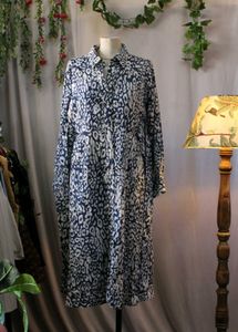 Chic Animal Print Dress