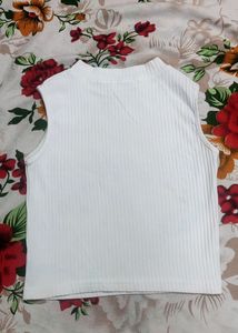 🌱White Crop Tank Top🌱