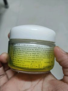Free Delivry Garnier Face wash + Vitamin Bright