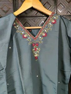 Elegant Embroidered Kurta XXL &amp; XL