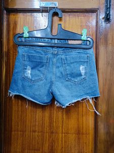 🇳🇿💫🔥 Ripped Denim Shorts