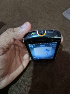 sony Ericsson WT19i walkman phone