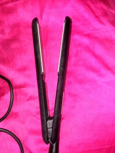 Almost New panasonic hair strightner