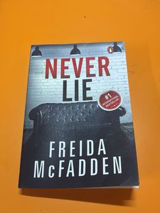 Never Lie by Freida McFadden