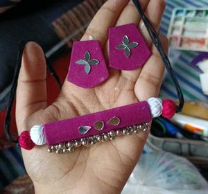 Pencil Choker Set