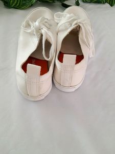 White Casual  Shoes (Women&#39;s)