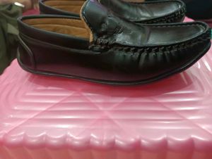 Thakural&#39;s Boogie Black Leather Loafers