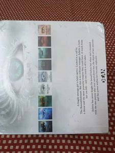 Shatter Me Series by Tahereh Mafi