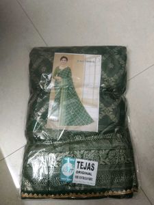 Foil Print Saree