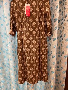 Brown &amp; White Floral Print Kurti