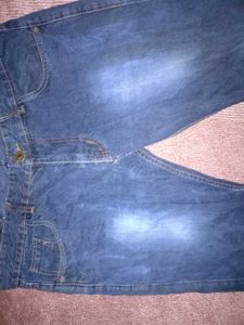Levi&#39;s Dark Blue Denim Jeans