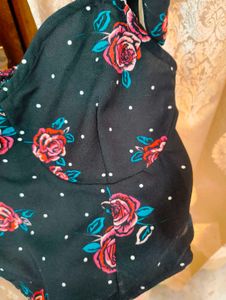 Floral Printed Sleeveless Crop Top