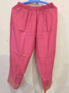 Pink chudidar pant with golden detailing