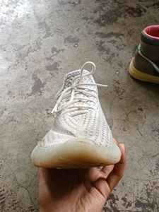 Adidas Yeazy Shoe 👟