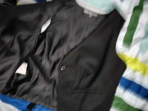 waist coat by pantaloons. Elegant Black Sleeveless