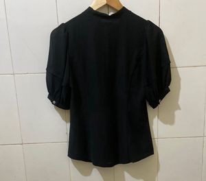 Black Ruffled Top