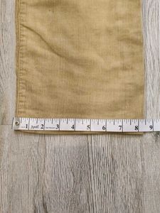 Ma2131 Gentry courdroi jeans waist 28-30 Inches