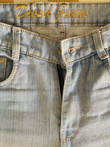 Light Wash Wide Leg Denim Jeans – Size 30