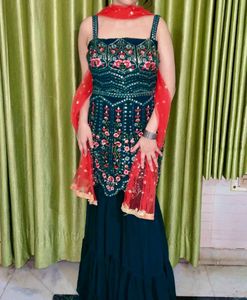 Elegant Green Embroidered Kurta Set