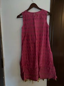 Pink Sleeveless Tunic Top